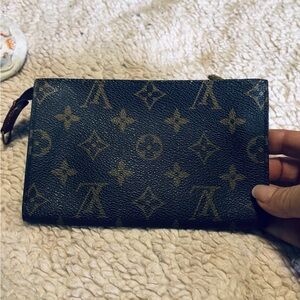 Authentic Louis Vuitton Monogram Canvas Zip Pouch